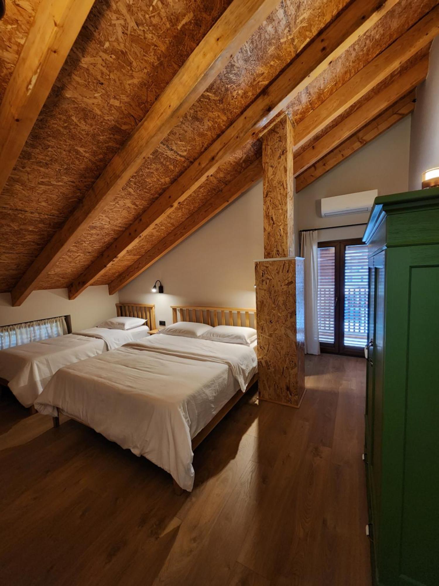 Guesthouse Te Avllia Kelcyre Bagian luar foto