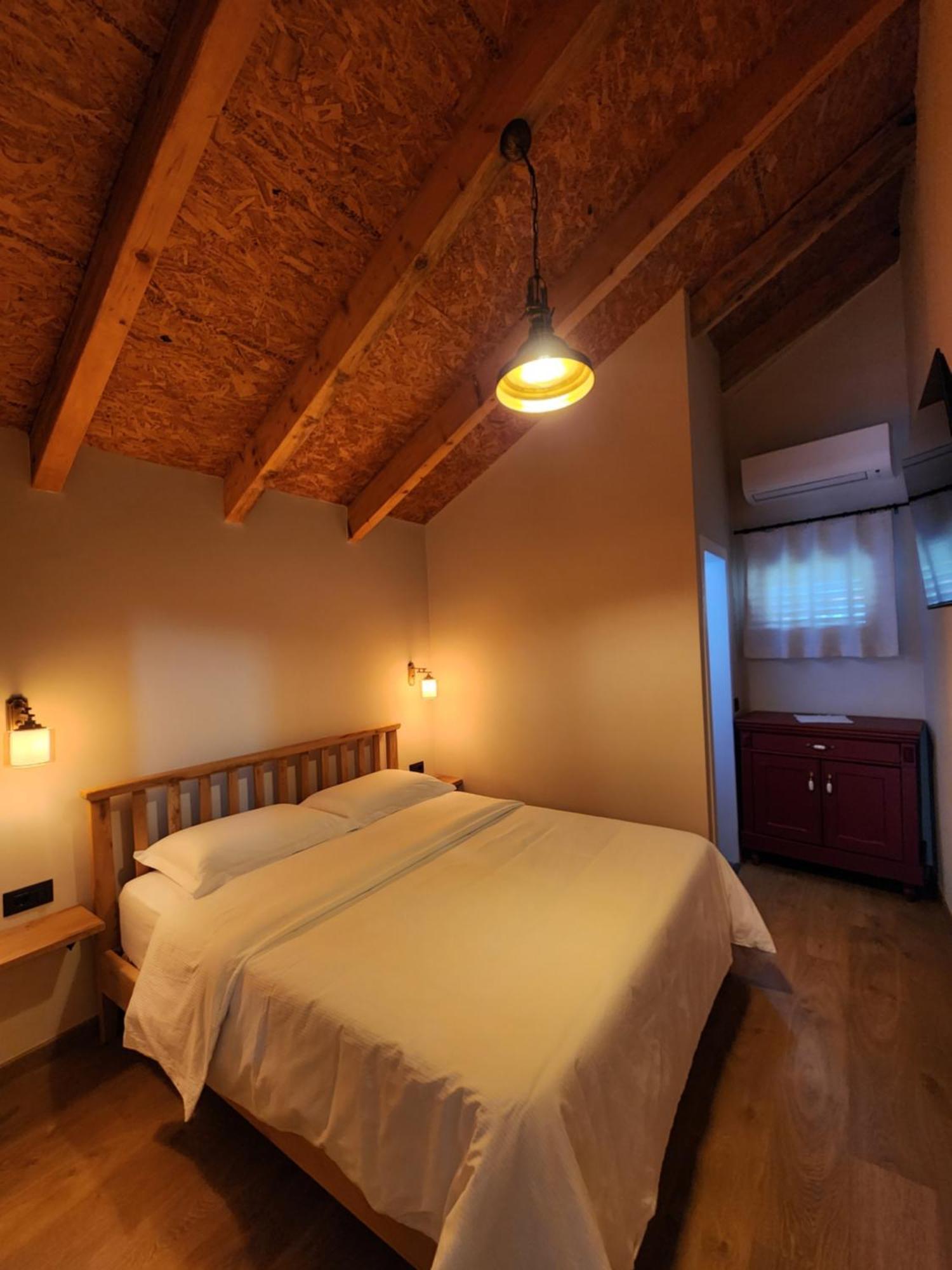 Guesthouse Te Avllia Kelcyre Bagian luar foto